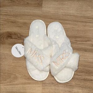 White Women's Slippers